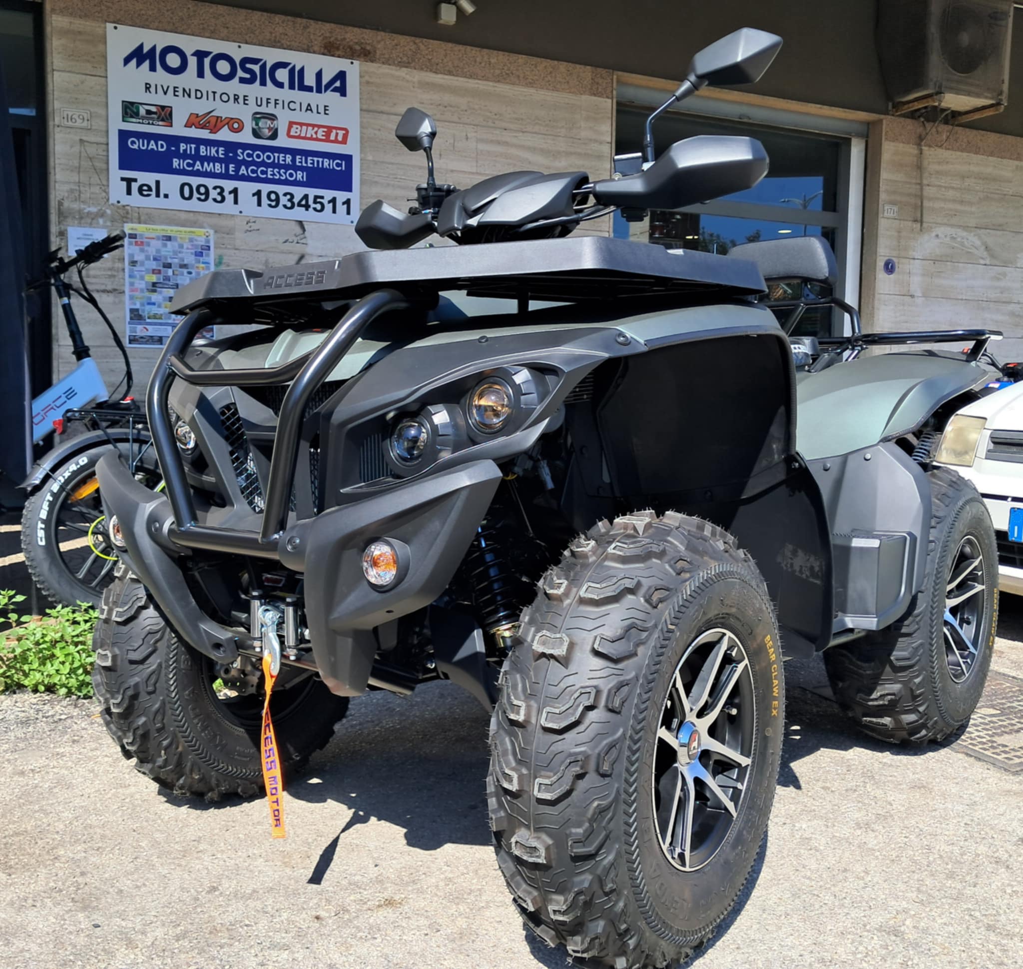 QUAD TARGABILE ACCESS SHADE 650CC OMOLOGATO PER 2 PERSONE